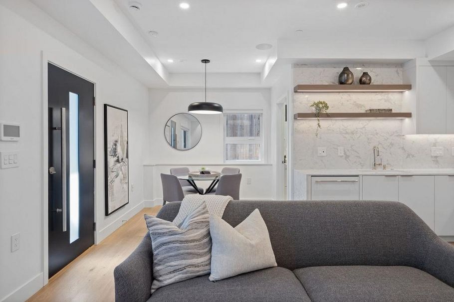 1145 W 33rd Avenue Vancouver, BC - 10