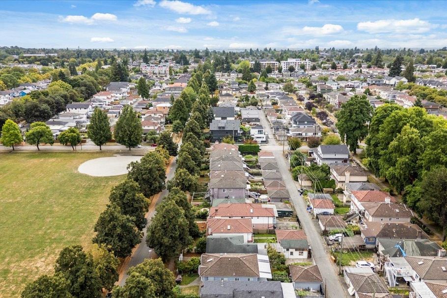 5263 Wales Street Vancouver, BC - 28