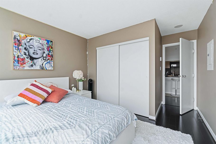 908 1408 Strathmore Mews Vancouver, BC - 34