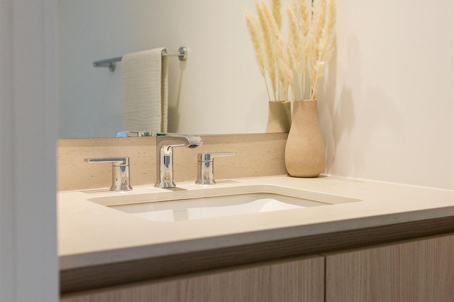 2406 E 12th Avenue Vancouver, BC - 16