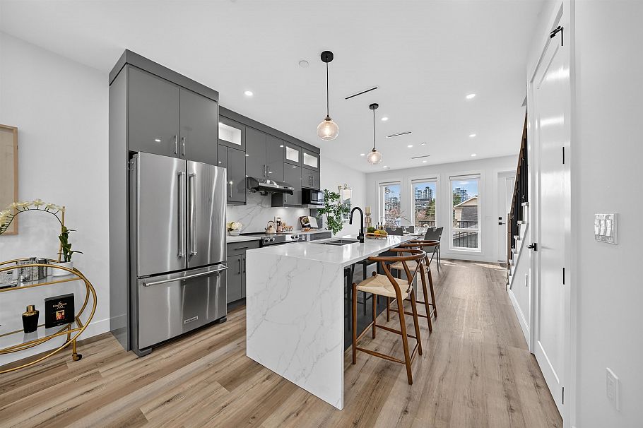 514 W 60th Avenue Vancouver, BC - 11