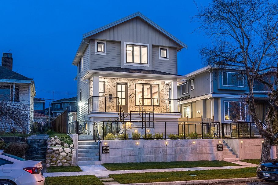 1 2943 E 44th Avenue Vancouver, BC - 2