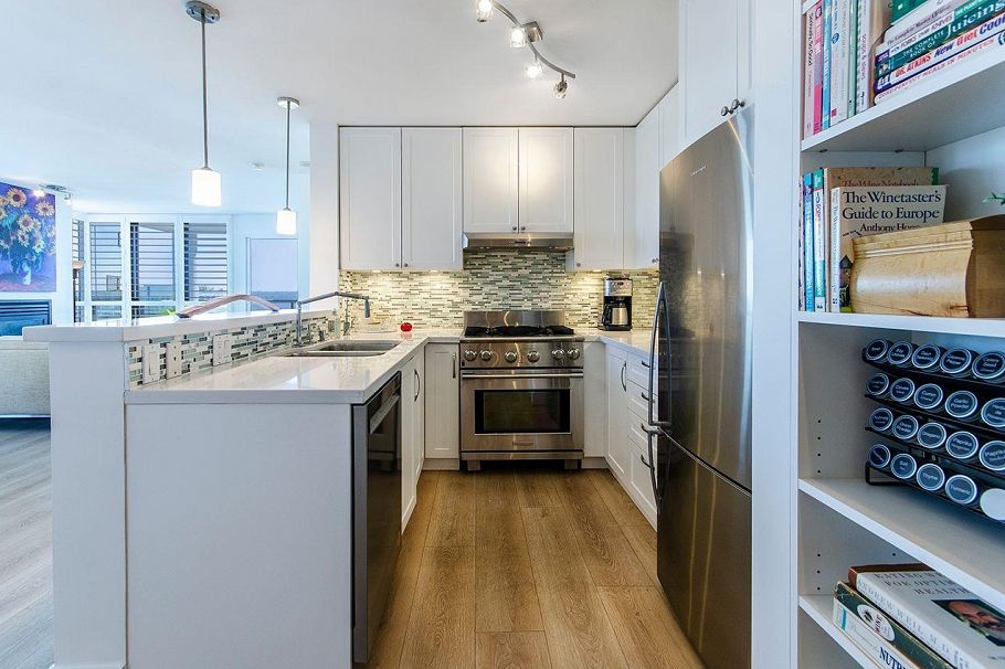 902 124 W 1st Street North Vancouver, BC - 8