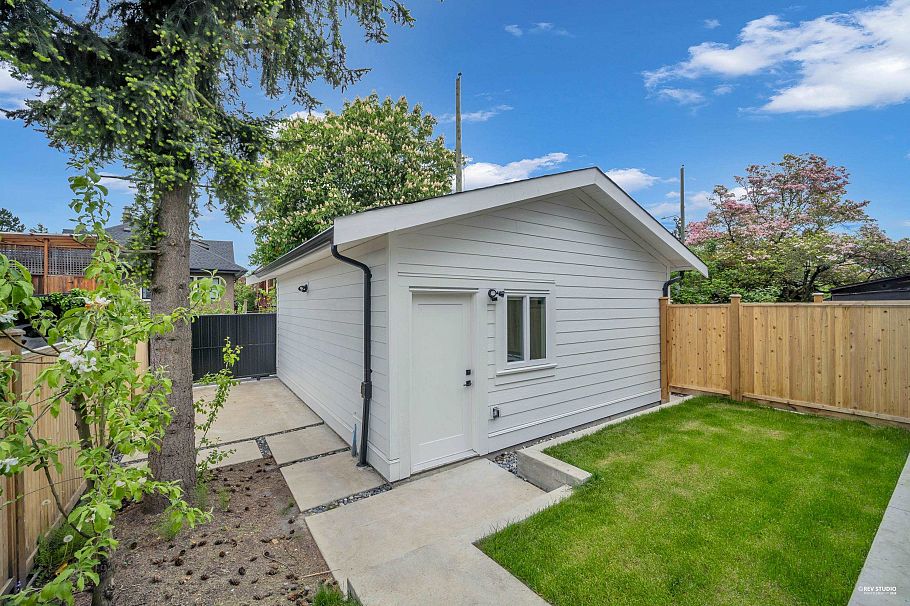 2617 Mcgill Street Vancouver, BC - 25