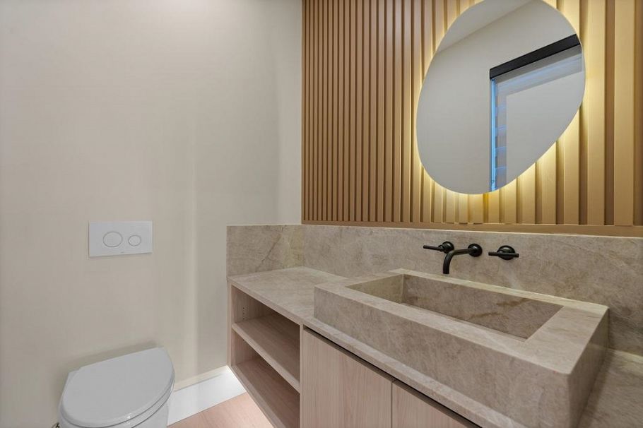 502 E 5th Street North Vancouver, BC - 21