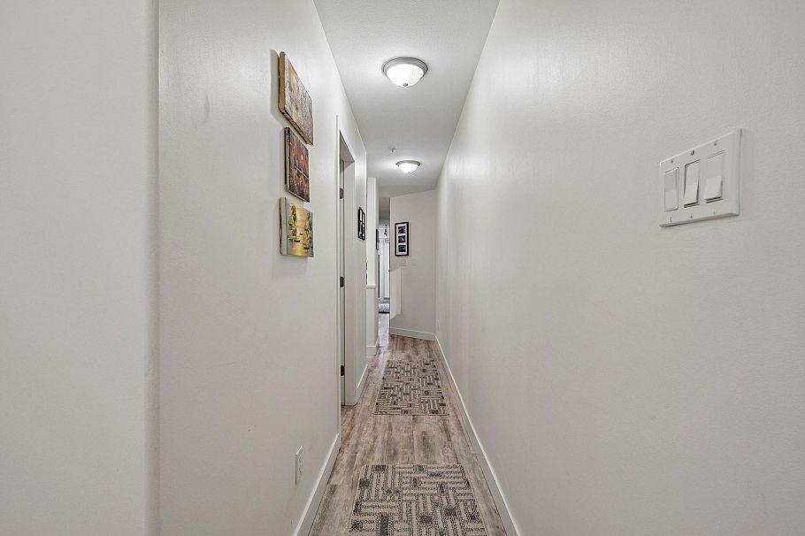 208 988 W 21st Avenue Vancouver, BC - 23