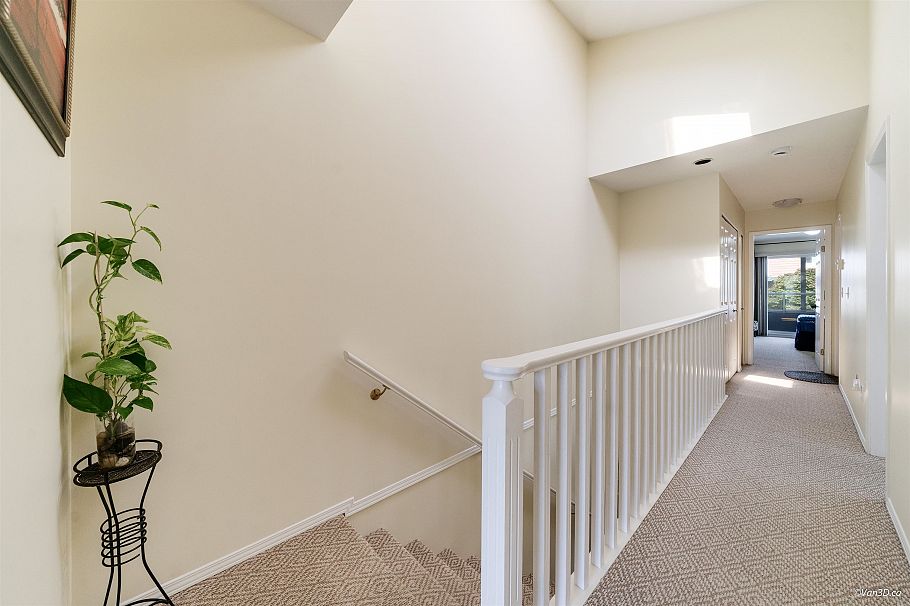 215 W 18th Street North Vancouver, BC - 7