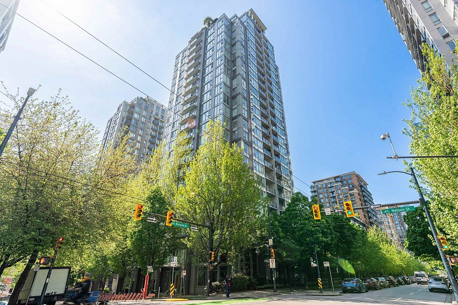 1002 1010 Richards Street Vancouver, BC - 23
