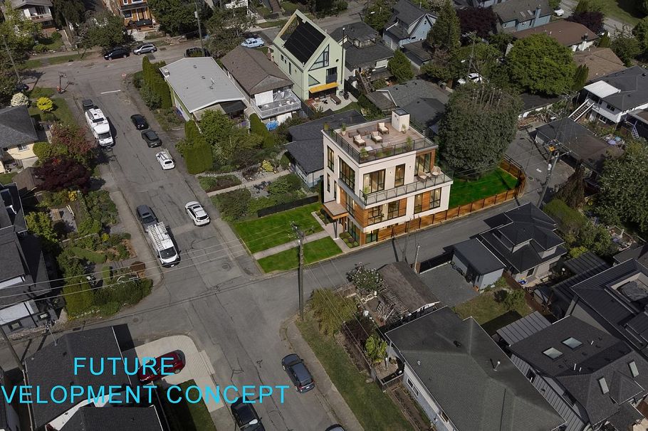2137 20th Avenue Vancouver, BC - 3