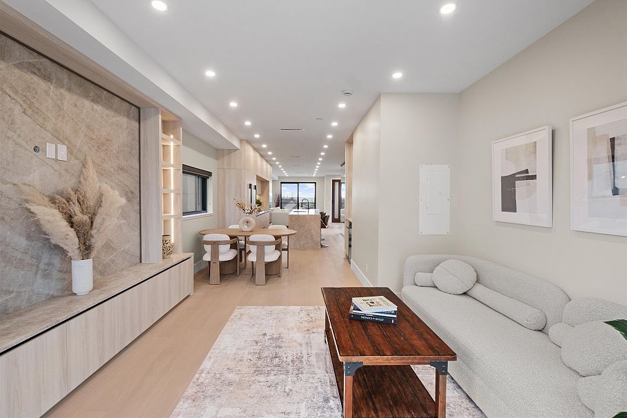 502 E 5th Street North Vancouver, BC - 18