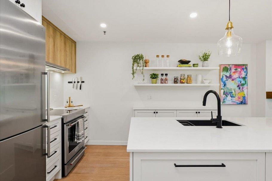 207 1925 W 2nd Avenue Vancouver, BC - 3