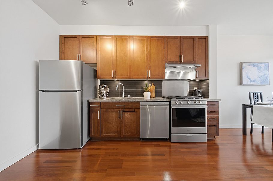 306 2055 Yukon Street Vancouver, BC - 6