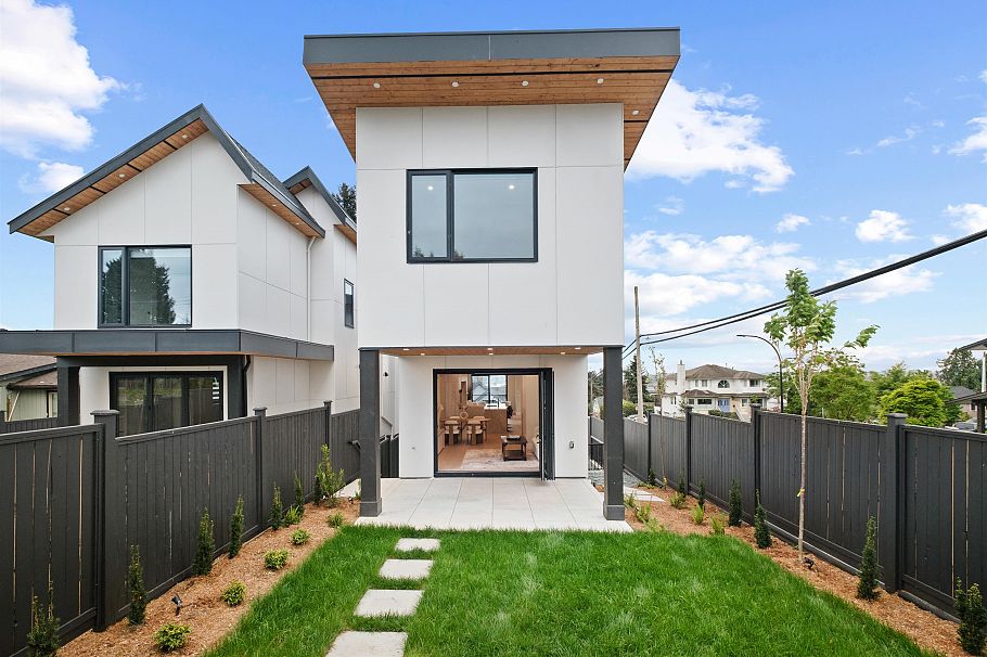 502 E 5th Street North Vancouver, BC - 31