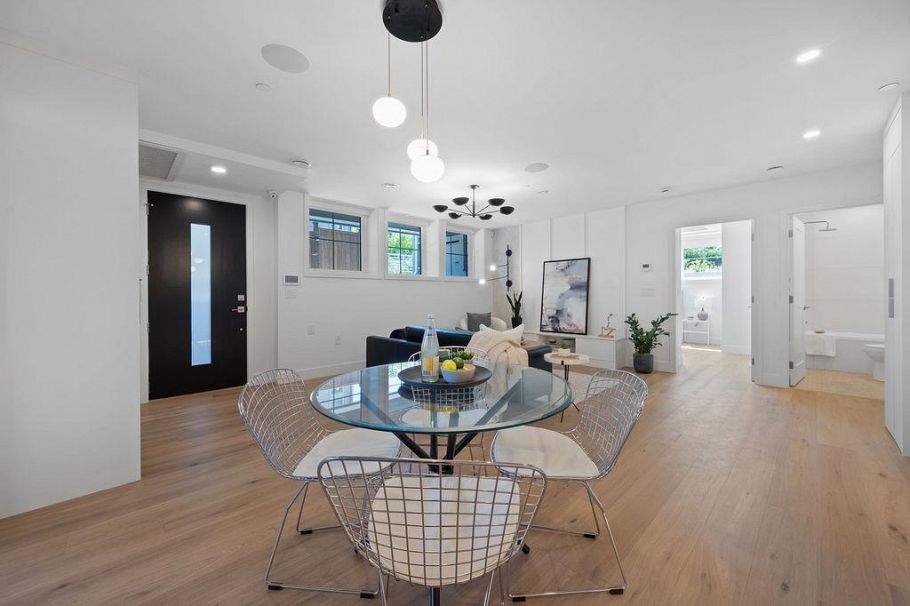 1137 W 33rd Avenue Vancouver, BC - 5