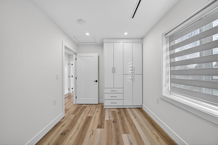 514 W 60th Avenue Vancouver, BC - 22