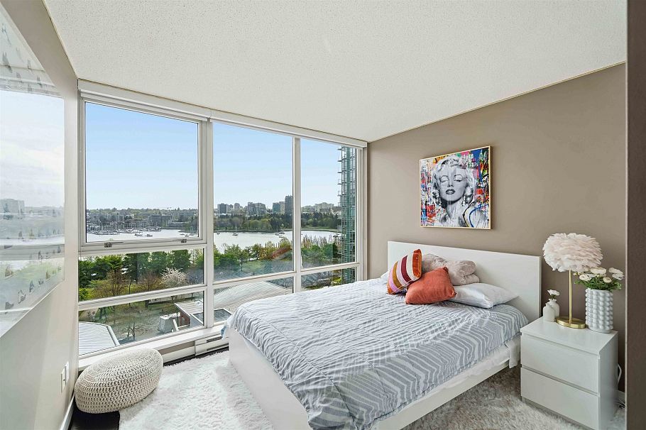 908 1408 Strathmore Mews Vancouver, BC - 32