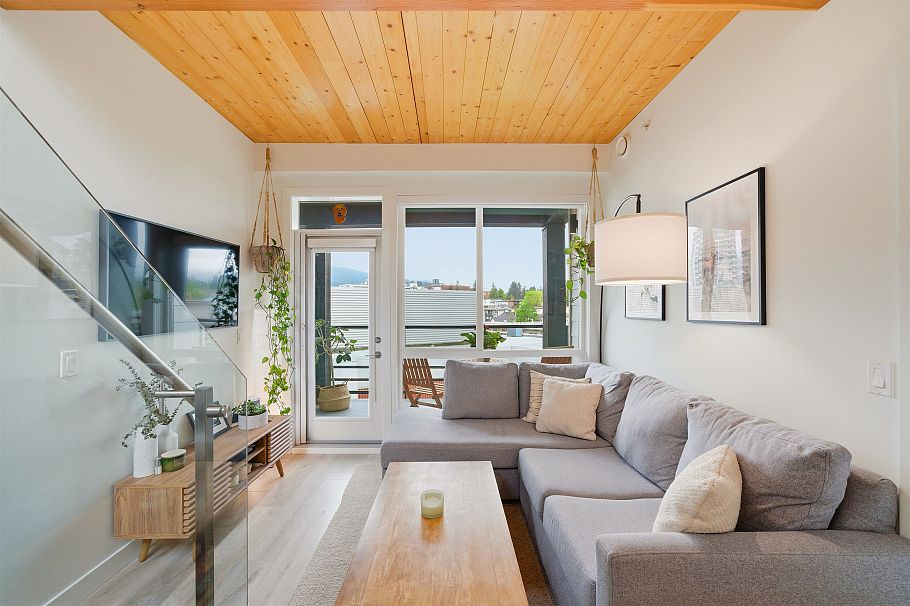 607 128 E 8th Street North Vancouver, BC - 2