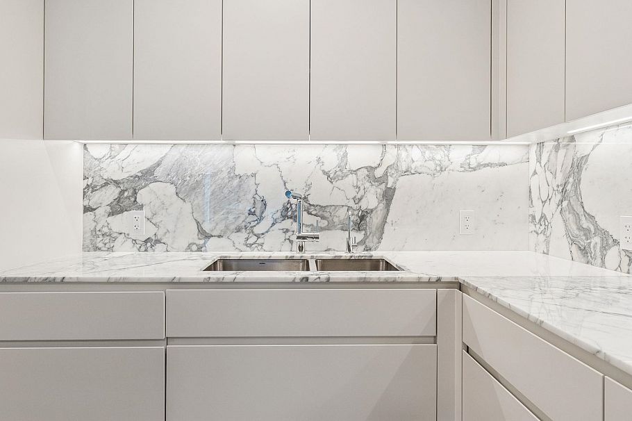 304 3668 W 10th Avenue Vancouver, BC - 5
