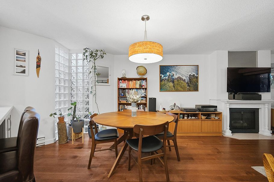 202 3187 Mountain Highway North Vancouver, BC - 6