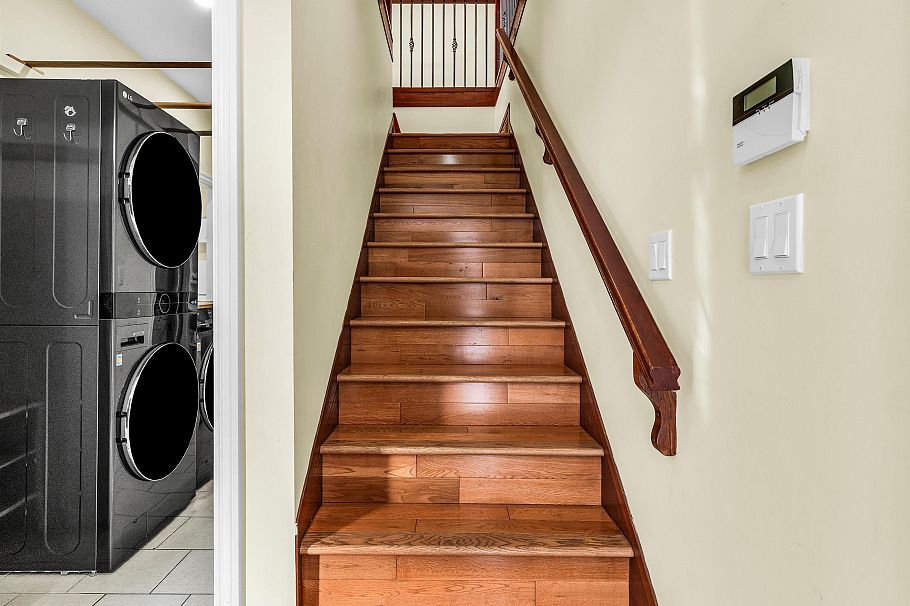 3403 E 26th Avenue Vancouver, BC - 21
