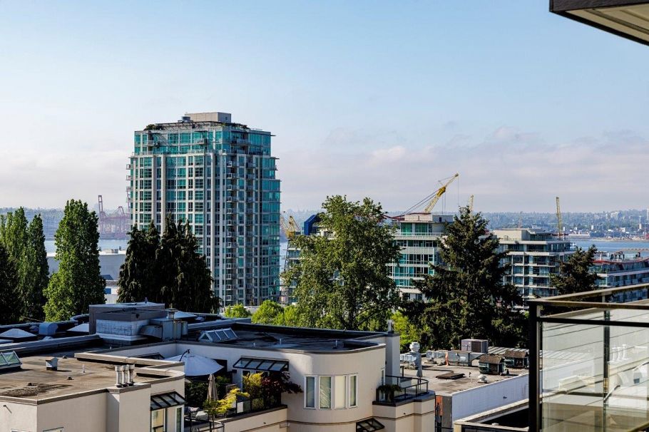 514 111 E 3rd Street North Vancouver, BC - 1
