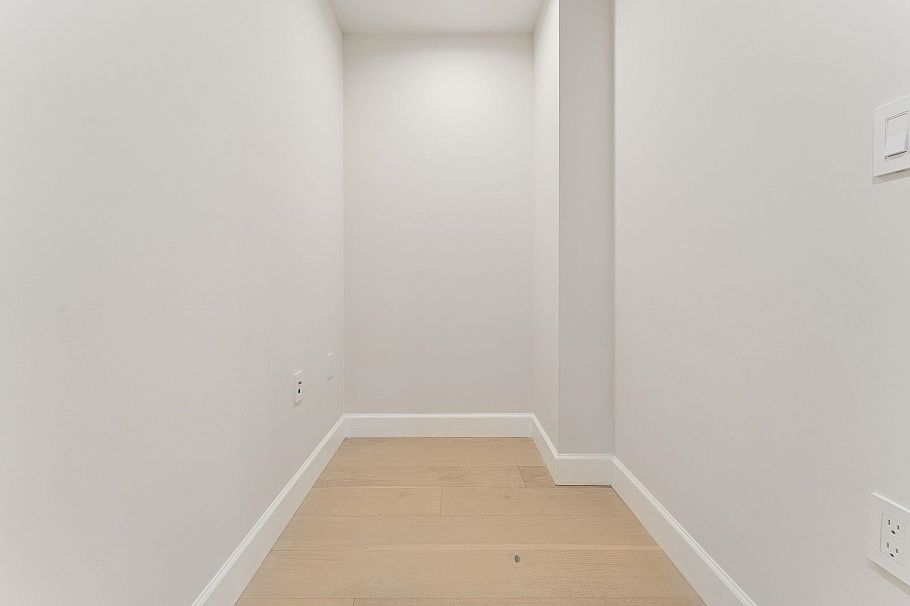 304 3668 W 10th Avenue Vancouver, BC - 33
