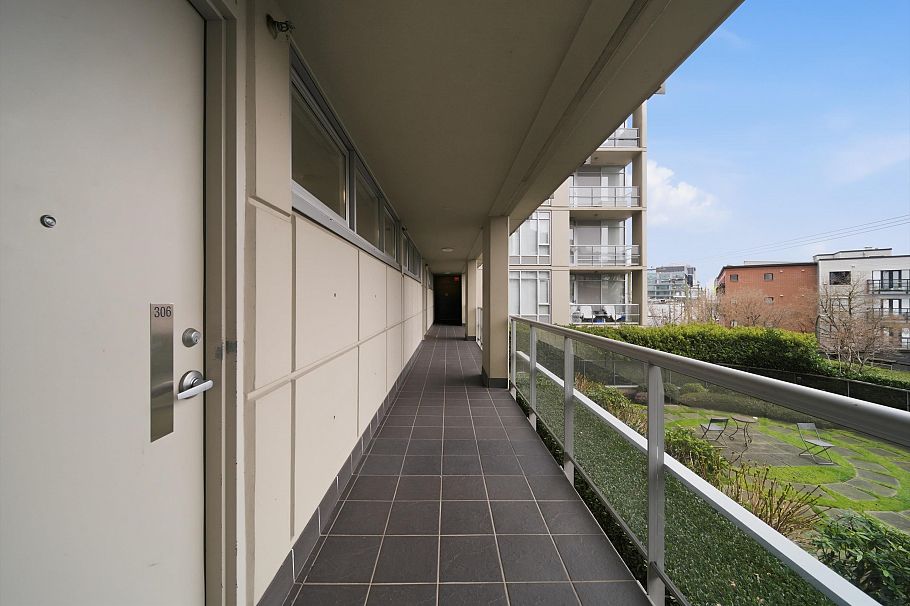 306 2055 Yukon Street Vancouver, BC - 21
