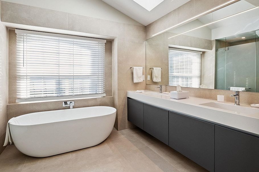 3823 Michener Way North Vancouver, BC - 24