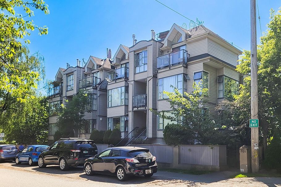 3167 Laurel Street Vancouver, BC - 1