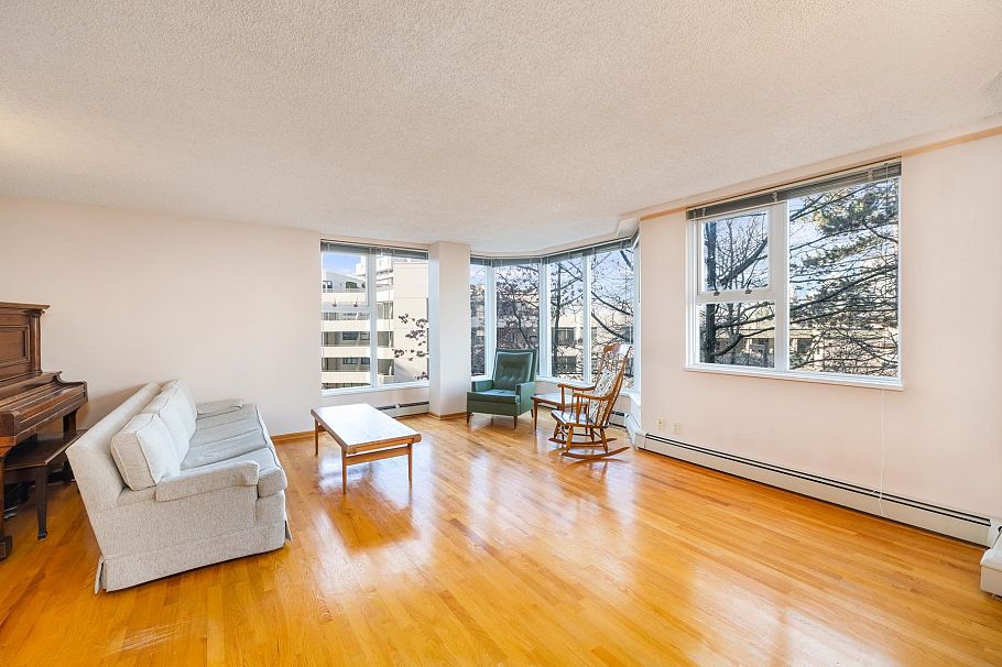 404 522 Moberly Road Vancouver, BC - 4