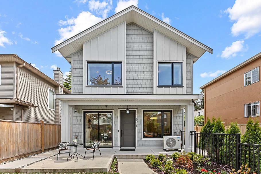 1 8578 Cartier Street Vancouver, BC - 1