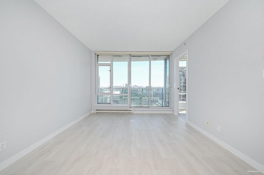 2205 833 Homer Street Vancouver, BC - 3