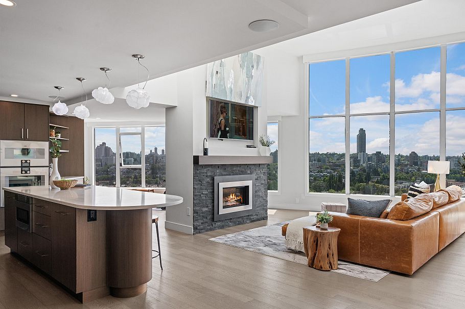 2403 1500 Howe Street Vancouver, BC - 2