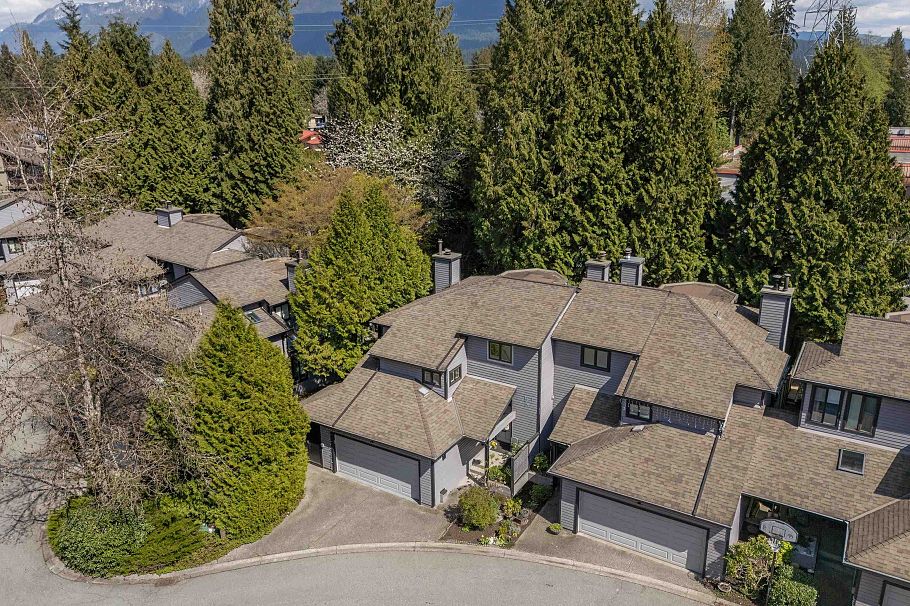 1991 Cedar Village Crescent North Vancouver, BC - 32