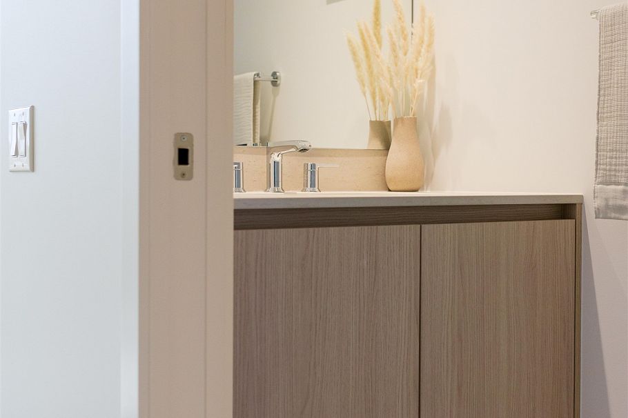 2406 E 12th Avenue Vancouver, BC - 14