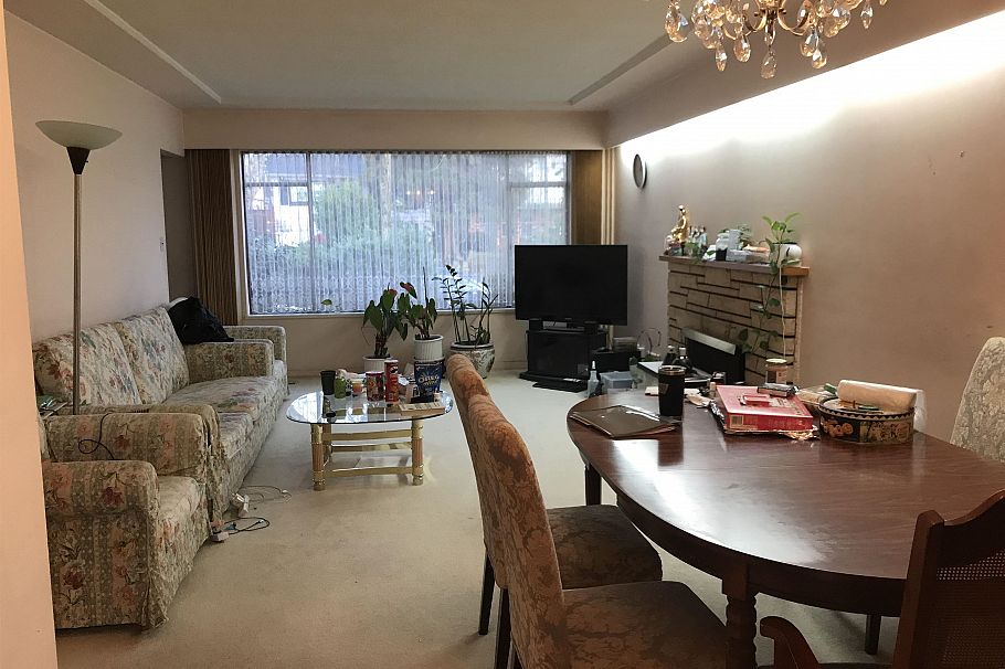 5771 Sherbrooke Street Vancouver, BC - 3