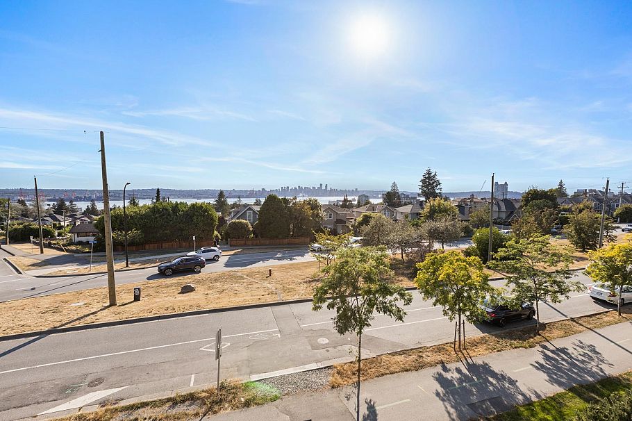 340 E Keith Road North Vancouver, BC - 27