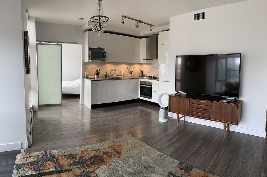 2703 1283 Howe Street Vancouver, BC - 11