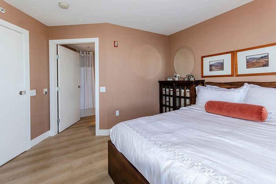 902 124 W 1st Street North Vancouver, BC - 14