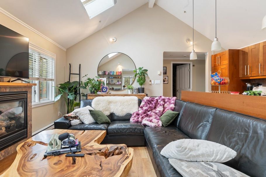 1820 W 11th Avenue Vancouver, BC - 35