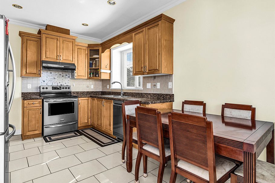 3403 E 26th Avenue Vancouver, BC - 6