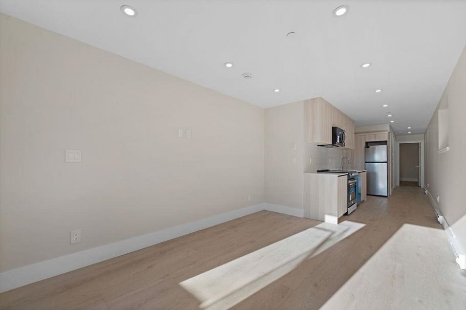 502 E 5th Street North Vancouver, BC - 29