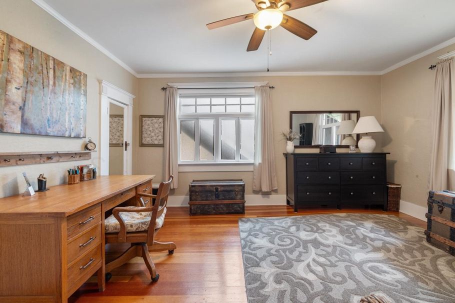 1820 W 11th Avenue Vancouver, BC - 26