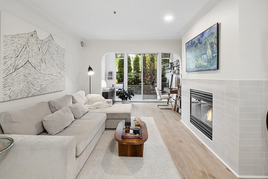 114 155 E 3rd Street North Vancouver, BC - 2