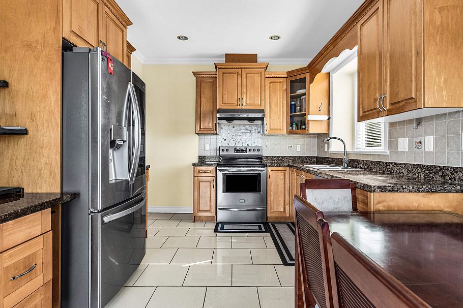 3403 E 26th Avenue Vancouver, BC - 7