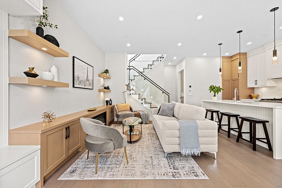1 8578 Cartier Street Vancouver, BC - 5