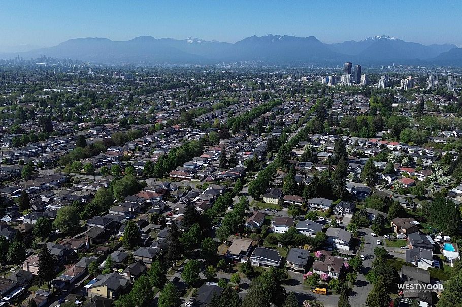 6858 Tyne Street Vancouver, BC - 39