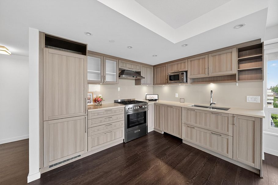 1502 5470 Ormidale Street Vancouver, BC - 9