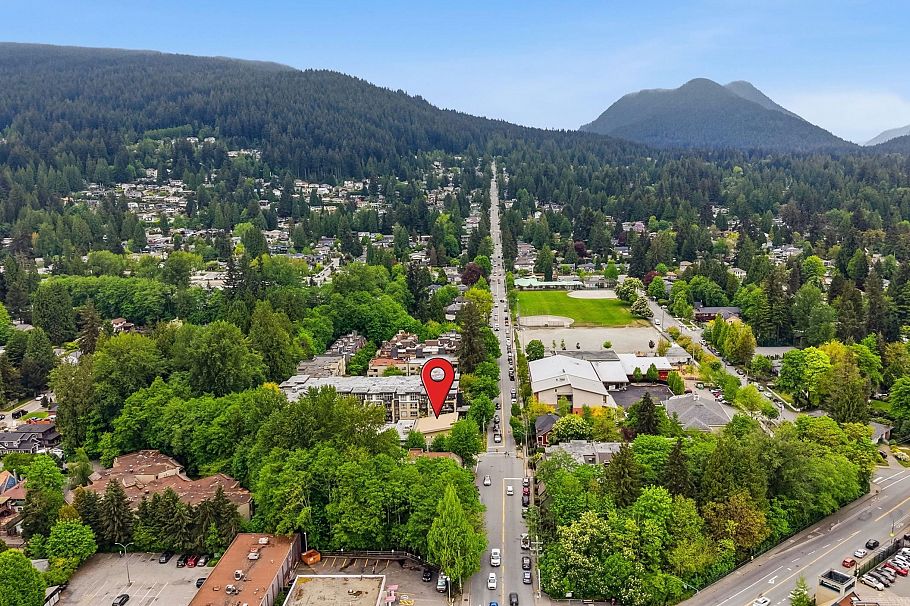 202 3187 Mountain Highway North Vancouver, BC - 31