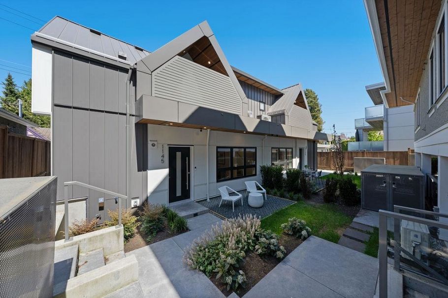 1145 W 33rd Avenue Vancouver, BC - 29
